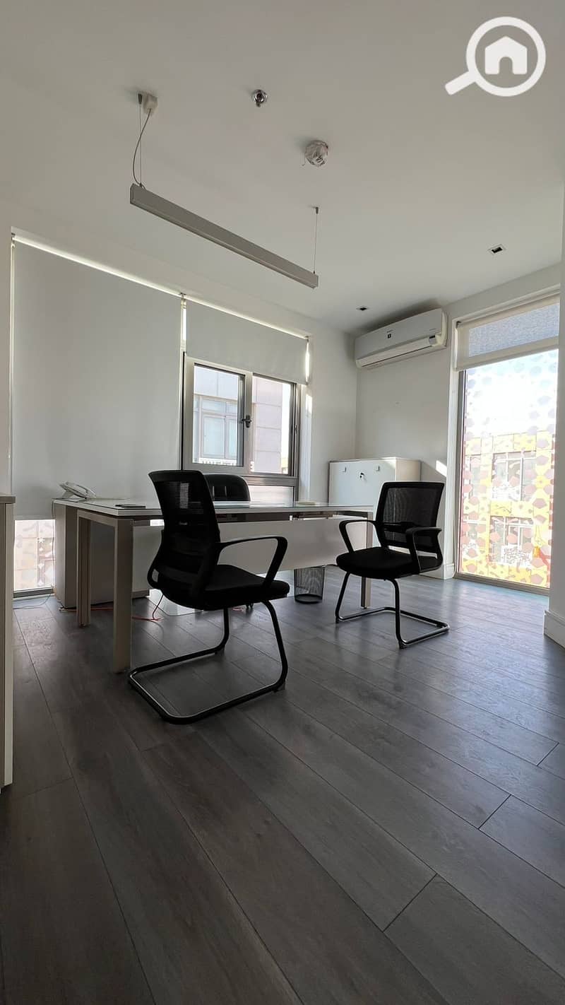 3 7114dc7e-ff4e-42bf-8ff6-3960c3dbf404. jpg