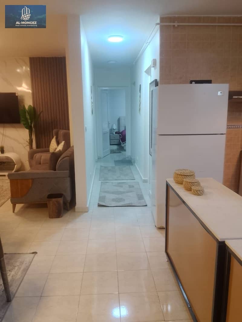 6 925041e3-eb15-46a1-9a5a-9e37666b3c07. jpg