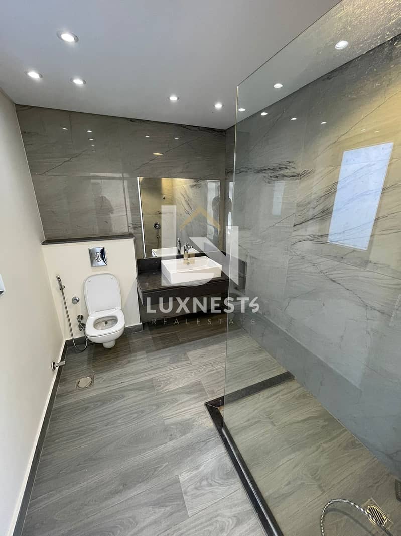 32 WhatsApp Image 2025-12-28 at 1.27. 28 PM (2). jpeg