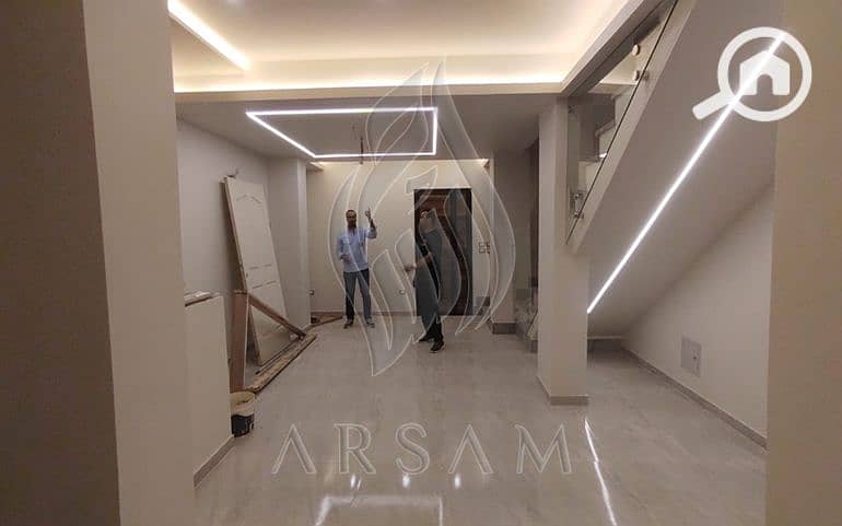 7 WhatsApp Image 2025-11-24 at 1.40. 33 PM (2). JPG