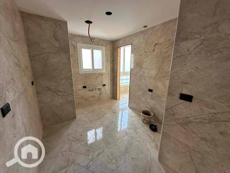 12 5485d531-b6d4-410b-8064-21c699007218. jpg