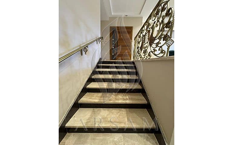 7 WhatsApp Image 2025-10-22 at 11.49. 18 AM (1). JPG