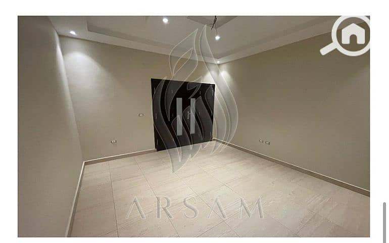 2 WhatsApp Image 2025-10-07 at 1.16. 50 PM (1). JPG