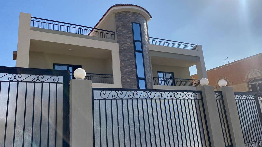 فيلا بأميز قطعة بالحي الرابع مدينة العبور فيلا بأميز قطعة بالحي الرابع مدينة العبور
