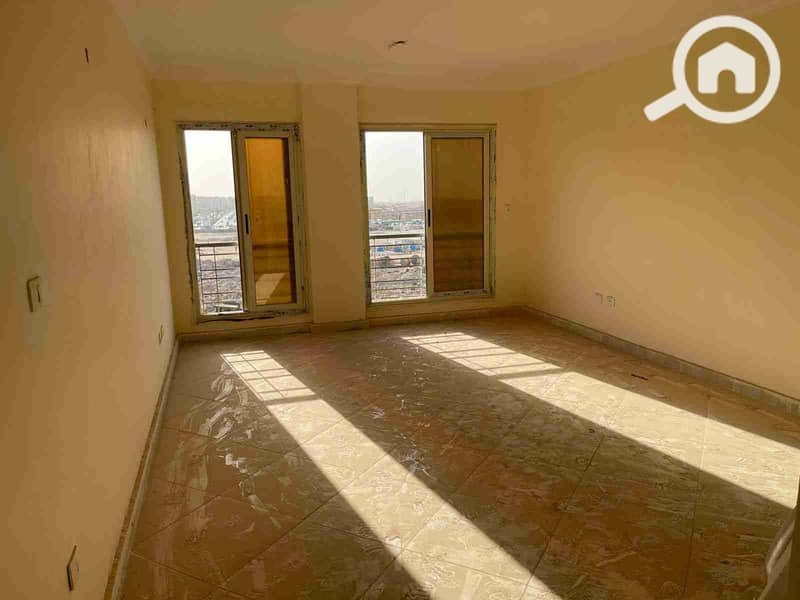 1000685163. jpg 1000685163. jpg