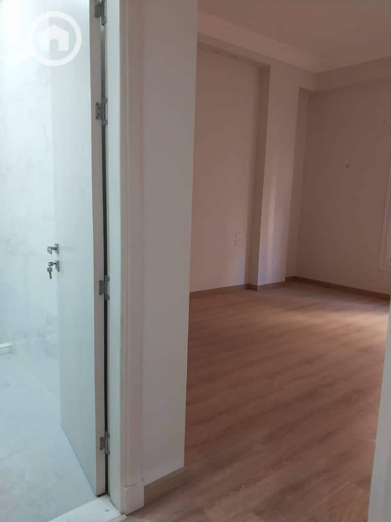 4 WhatsApp Image 2025-12-31 at 9.43. 01 PM. jpeg