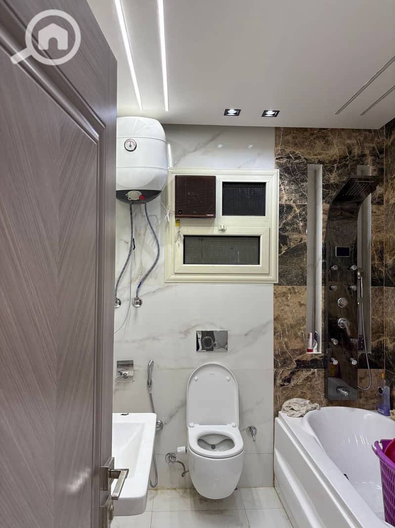 3 072db371-a521-42fe-871d-5145e2332754. jpeg