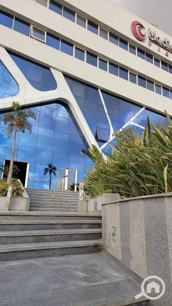 5 WhatsApp Image 2025-12-31 at 10.38. 29 PM (1). jpeg