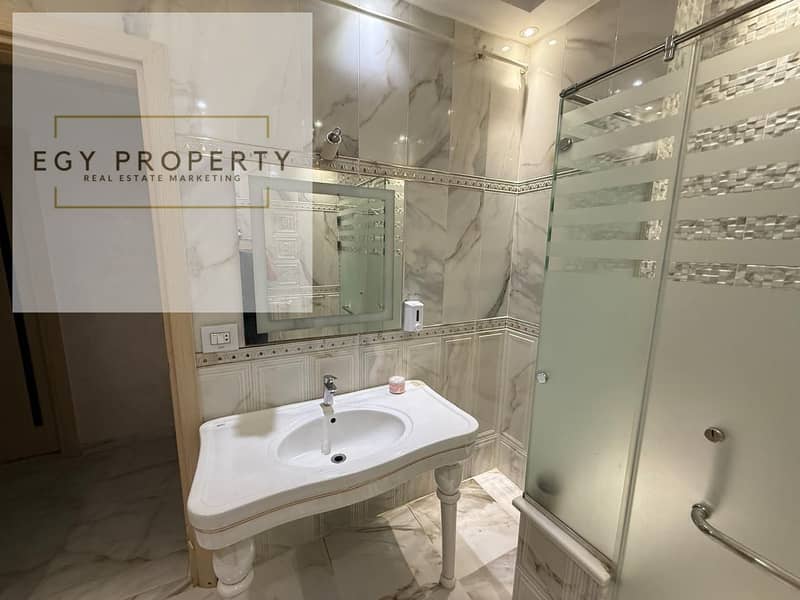 11 PHOTO-2025-12-29-20-52-45 2. jpeg