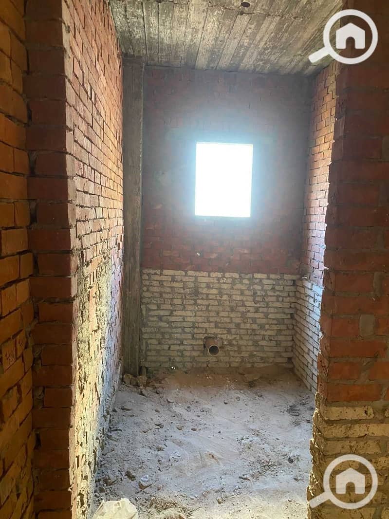 3 WHsPcdKGjTEEefEv26K9vLo6tl4ZN75ga5DgqXZ8. jpg