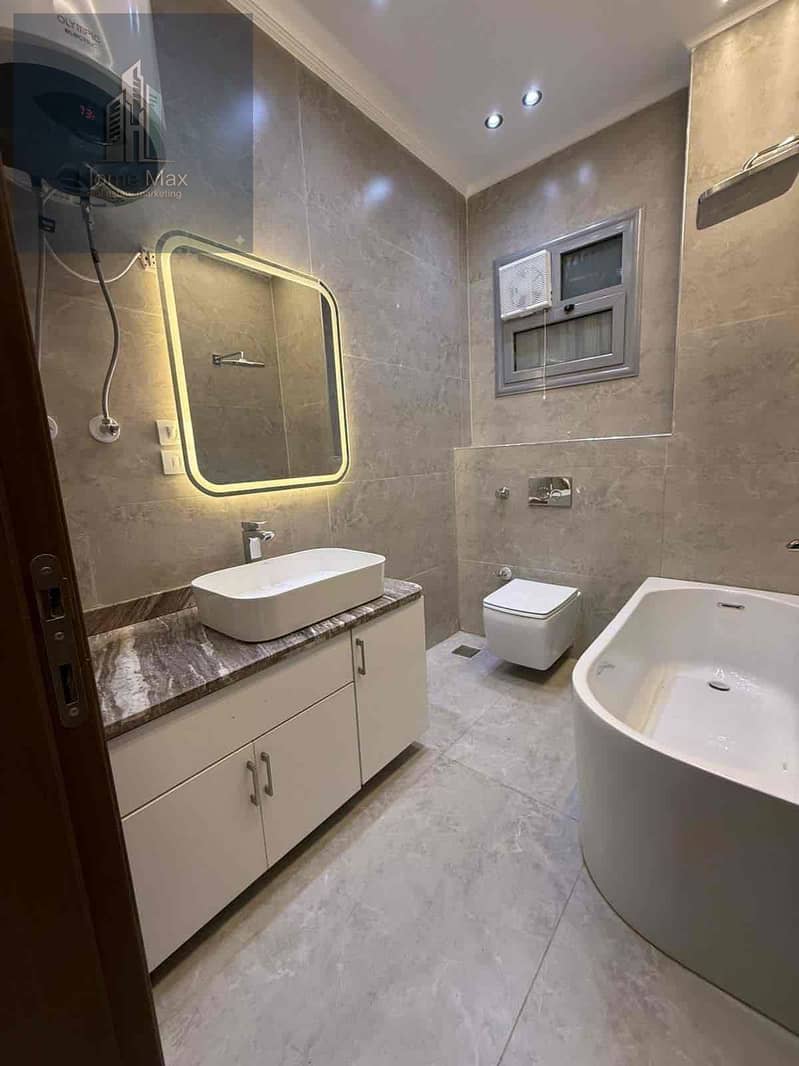 3 7576a2bc-3959-41f4-86a7-cf28f6be3d92. jpg