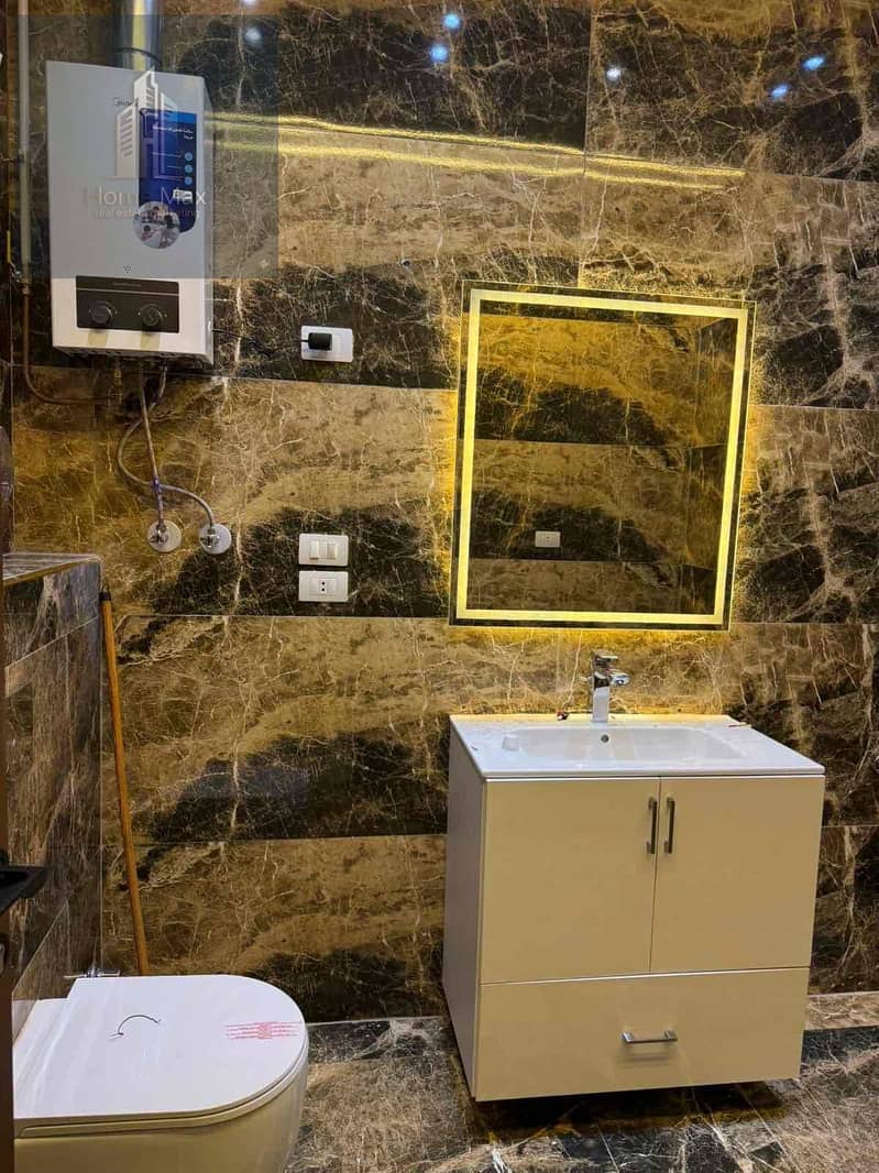 16 d2ce96a1-5c48-4924-8550-92c9ef9e9d86. jpg