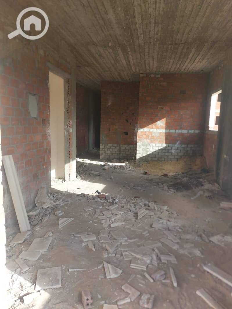 4 b6aec242-2a5c-4cb7-9c7a-c22d24bbbf07. jpg