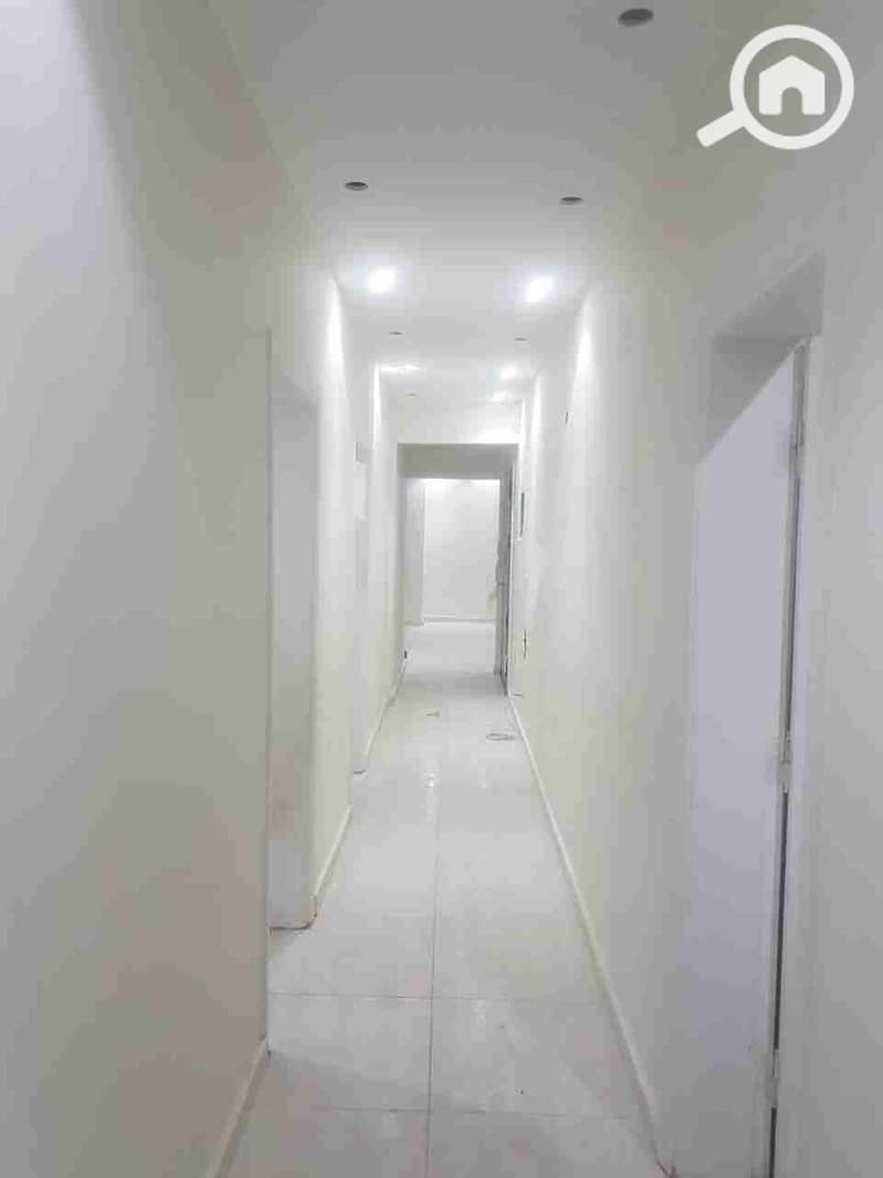 1000308819. jpg 1000308819. jpg