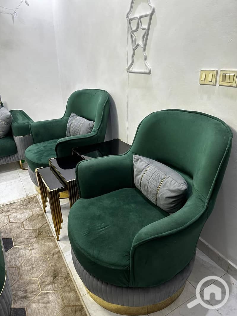 4 465f8ae3-8698-4aaa-b766-cbc53dfdc084. jpeg