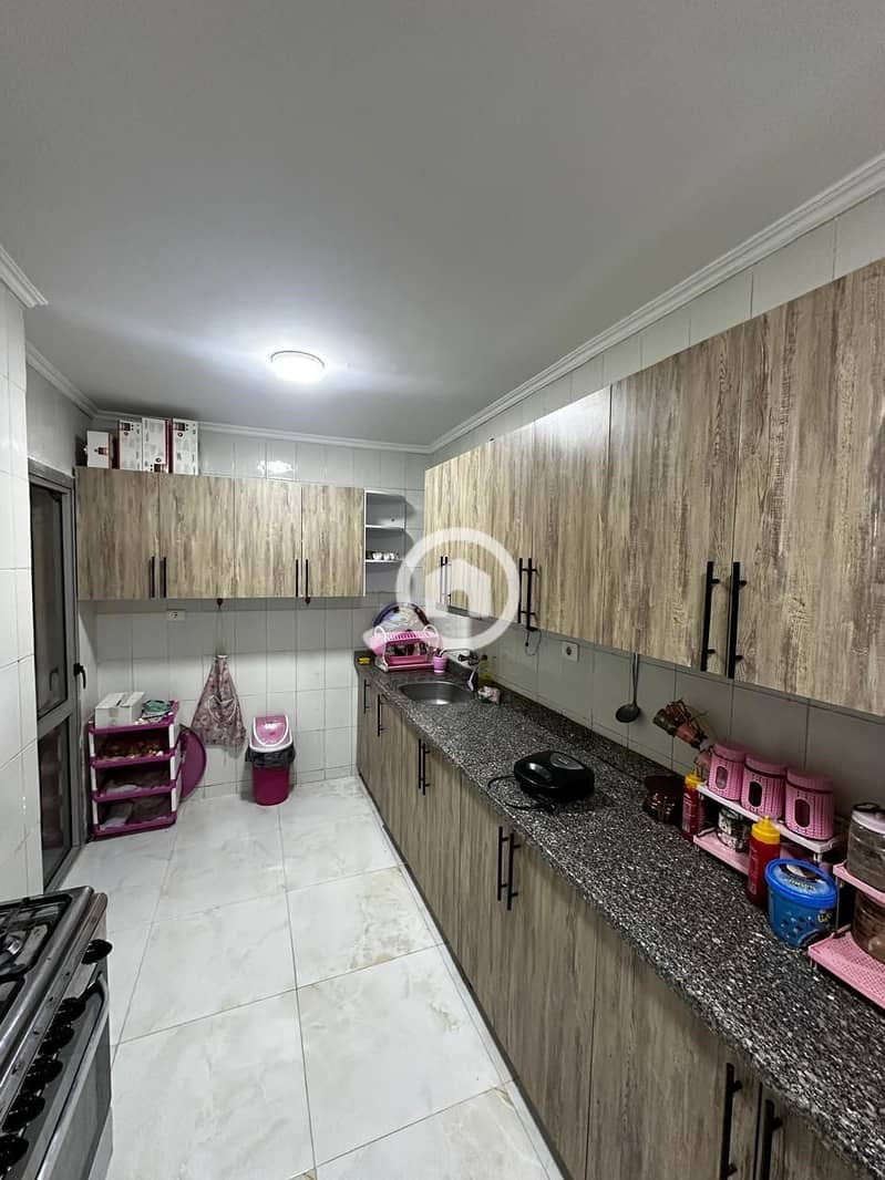 10 6420721f-acaf-4265-aeae-f97eecde5207. jpeg