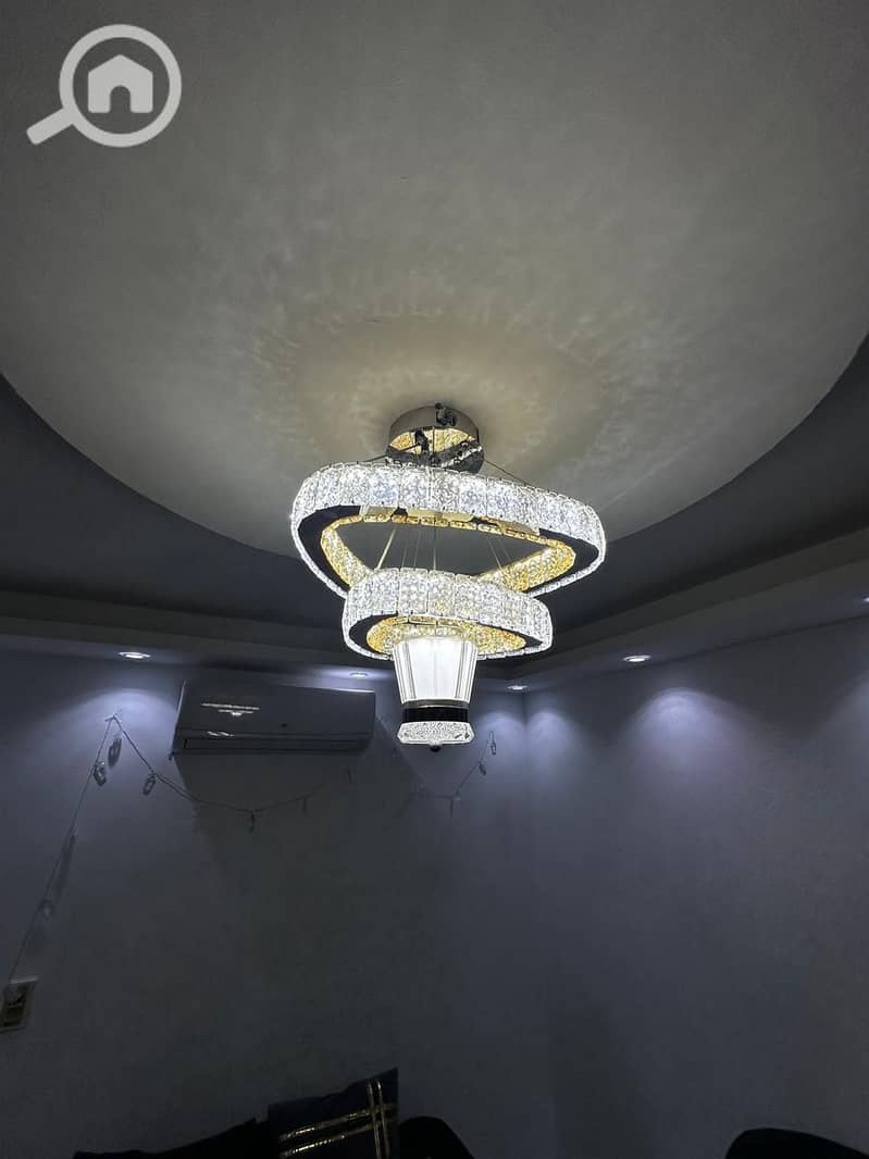 12 e4f2b1a5-4d59-4c82-ab08-413d1a95ac0c. jpeg