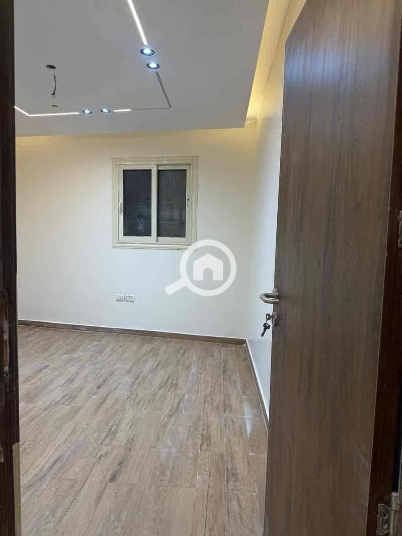 6 3ee9a13f-ebea-4bf0-a3e0-116220f99215. jpg