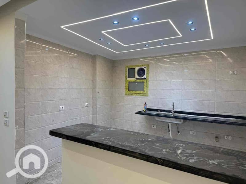 9 c3f5b86f-2005-46f8-a999-c233052b5435. jpg