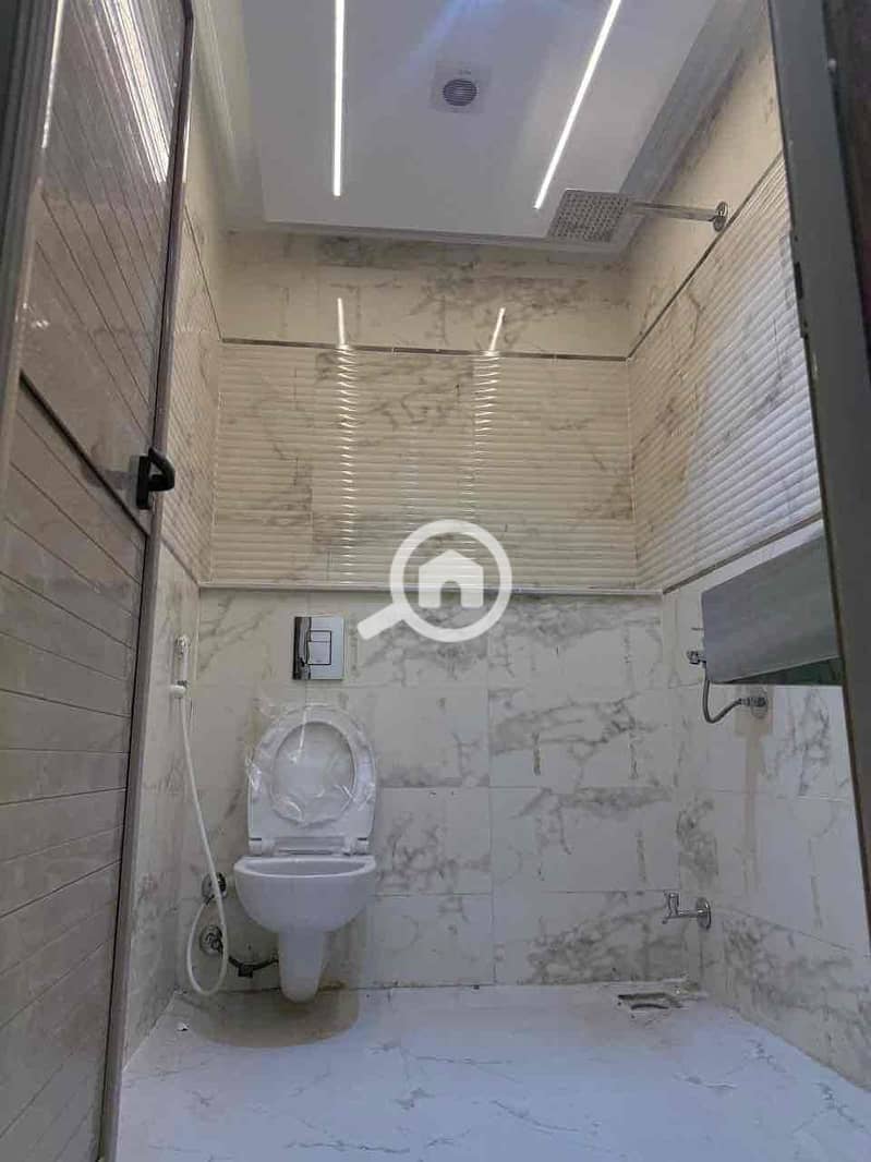 5 c29f630c-70cd-4fb8-a1a7-23dbfb8d5b37. jpg