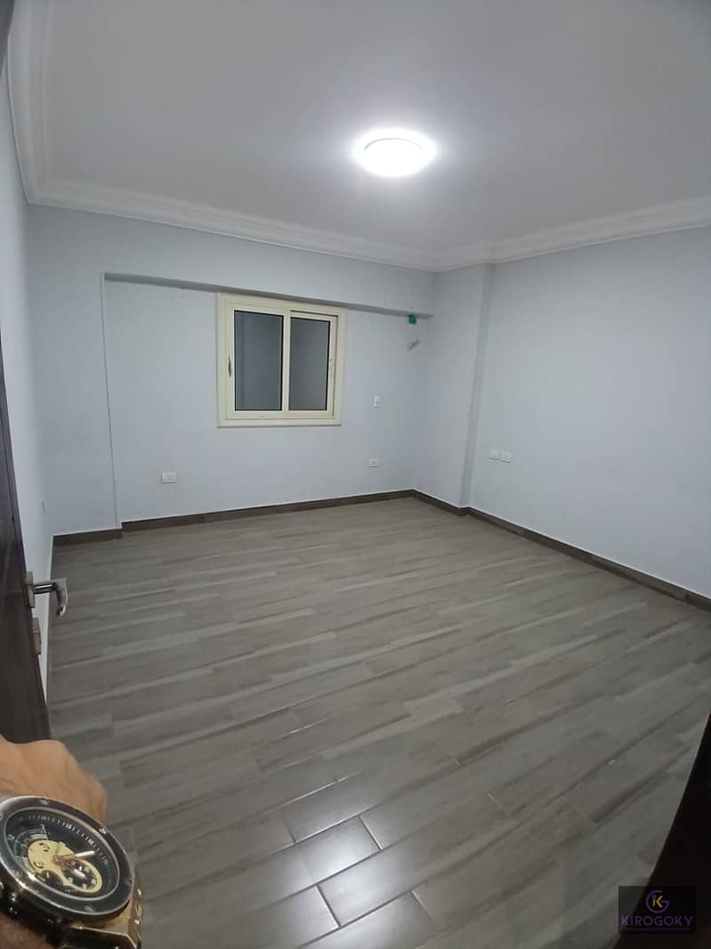 5 WhatsApp Image 2025-12-24 at 10.01. 09 PM. jpeg