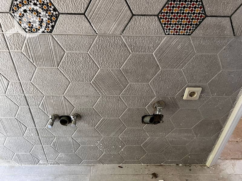 9 842836b1-c7b9-44c6-8f8d-e65dc4815032. jpg