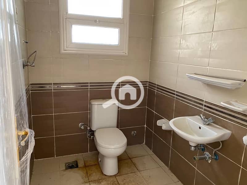 6 a8e9cb83-99d1-4866-90d7-95a347cf52b0. jpg