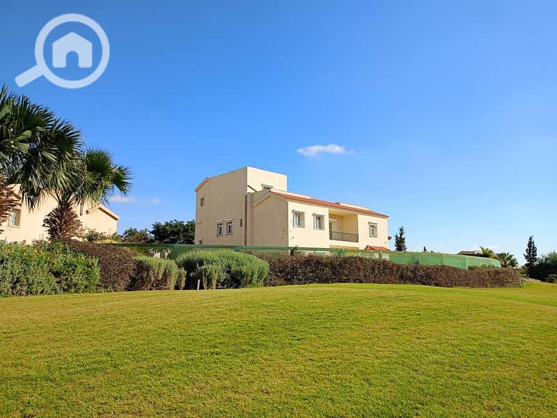 2 1f8223a8-a39a-4995-82c1-719cfd1e6a00. jpeg