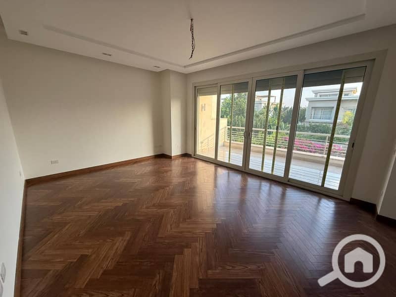 6 WhatsApp Image 2025-11-09 at 7.16. 48 PM. jpeg