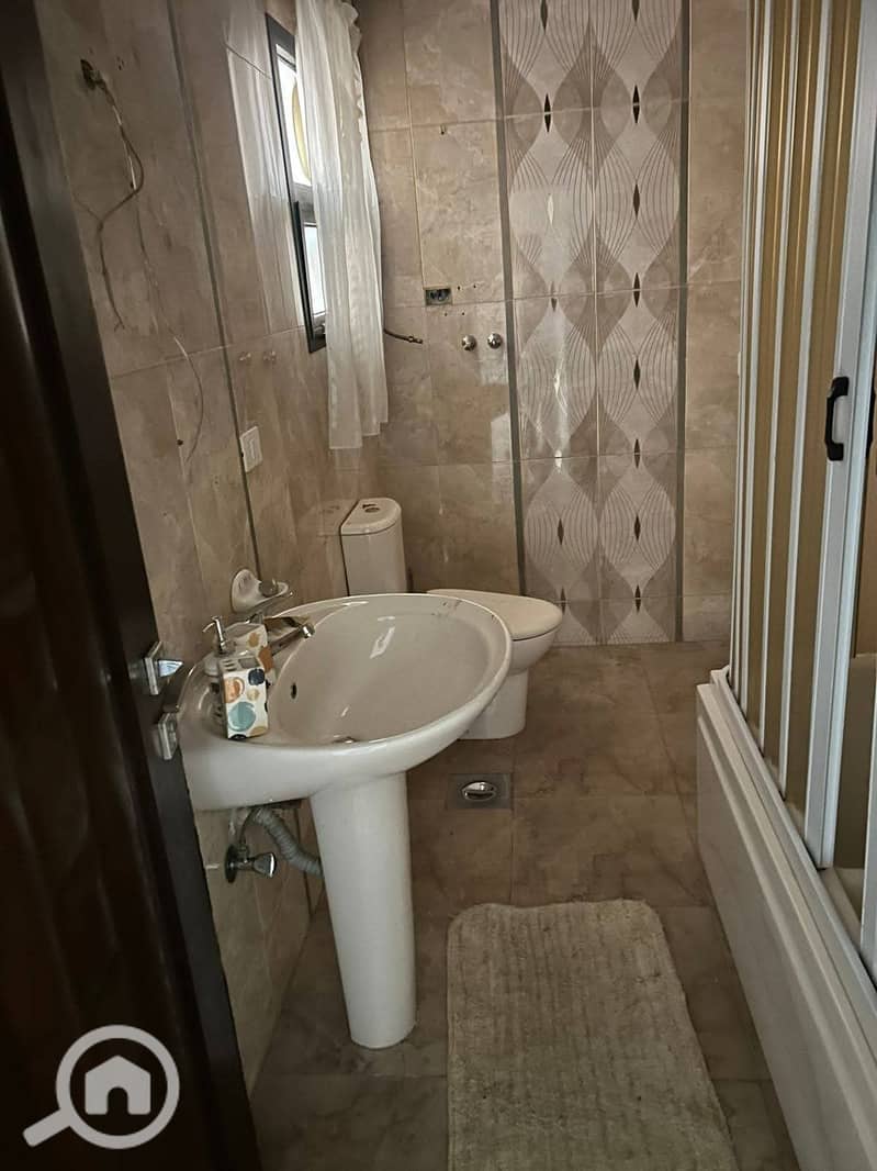 7 226e4956-7599-4710-b810-22ade3a5a684. jpg