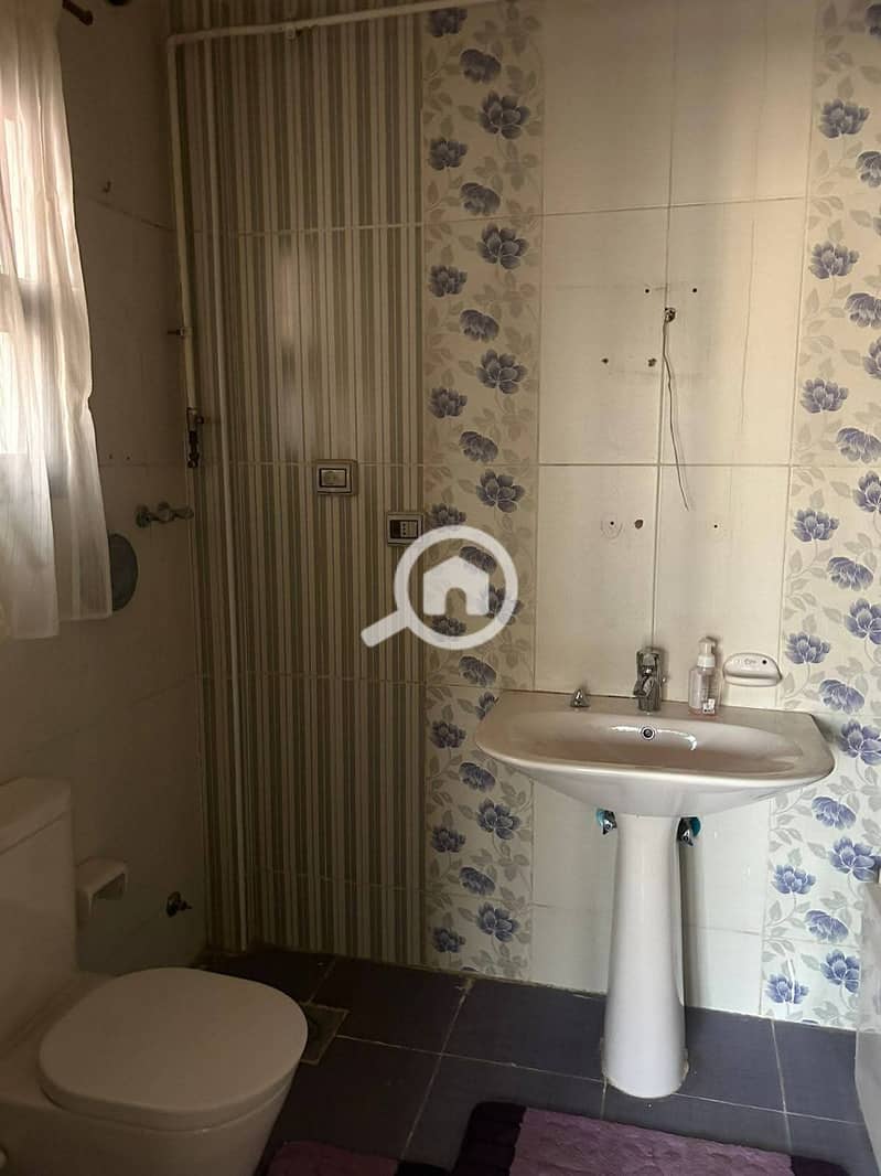 9 2e133a83-2ae4-4970-97aa-56e6318ca765. jpg