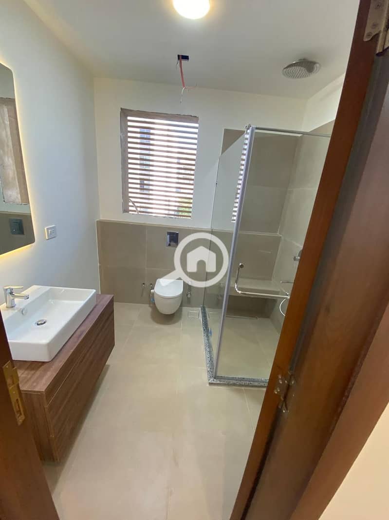 7 11b487c3-0b80-42d7-876d-ad11db444f85. jpg