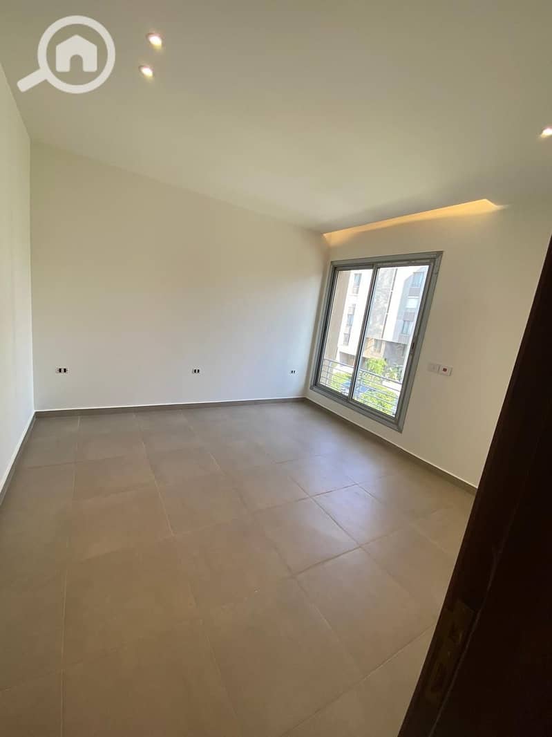 9 61129c5b-708c-419e-b27f-2f2ccafc6a9a. jpg