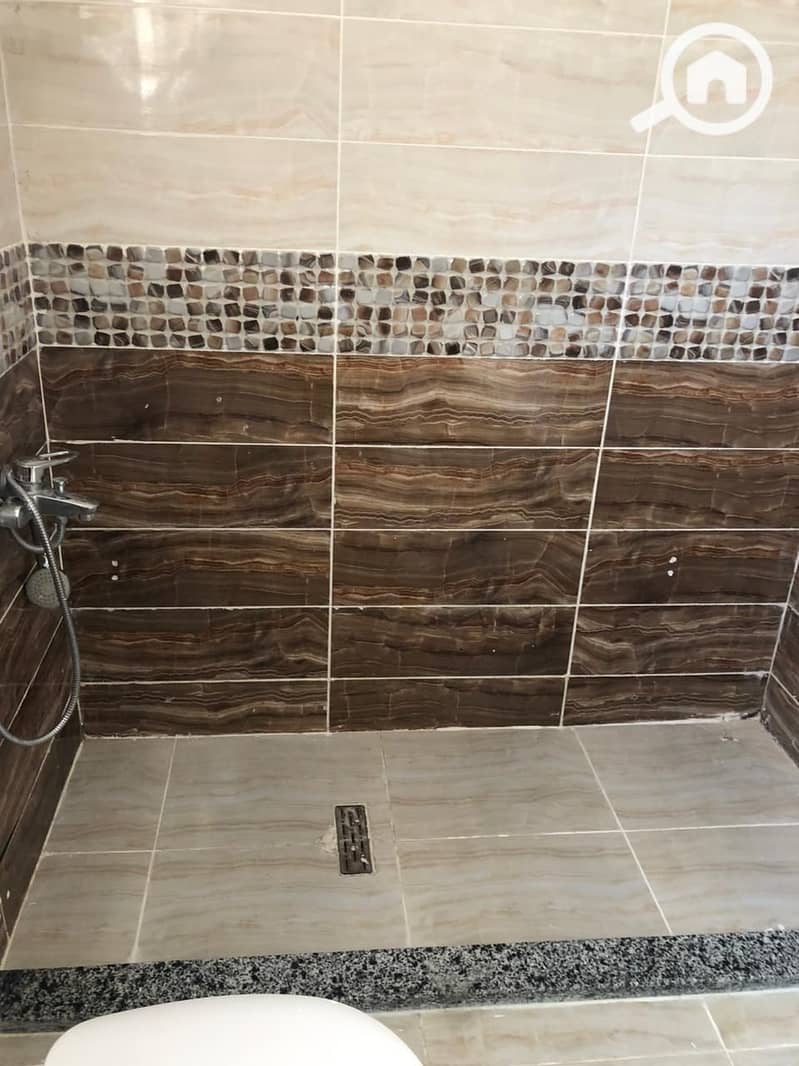 4 10bdb775-9537-464a-a079-aff2215ca53a. jpg