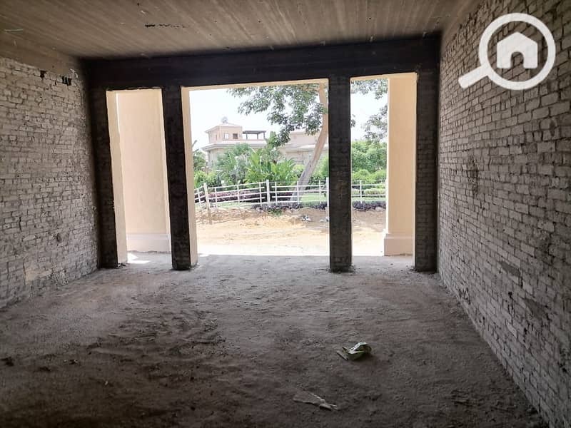 17 eb7b535b-48fd-4c19-a69f-6c37d14fb22c. jpg