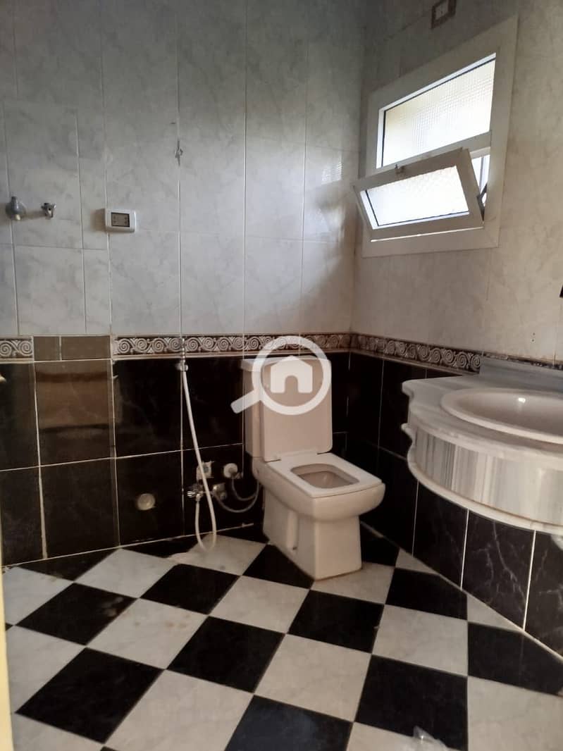 6 f5310aad-48ae-4b61-a05e-afc5d78420ce. jpg