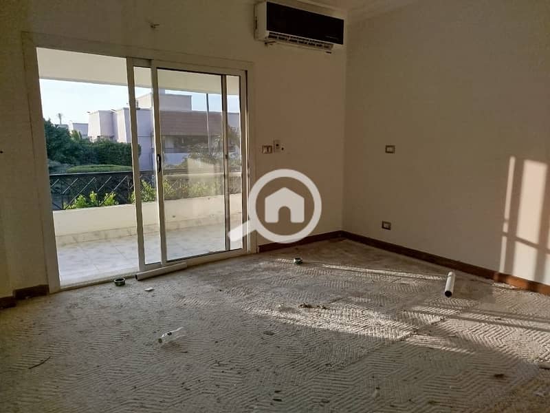 8 d7c7c59e-9038-4f9f-8c25-d9dc15555c83. jpg