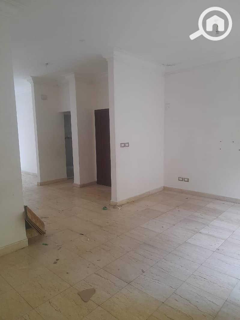 9 fe0174d0-b001-4166-874d-80689236a5de. jpg