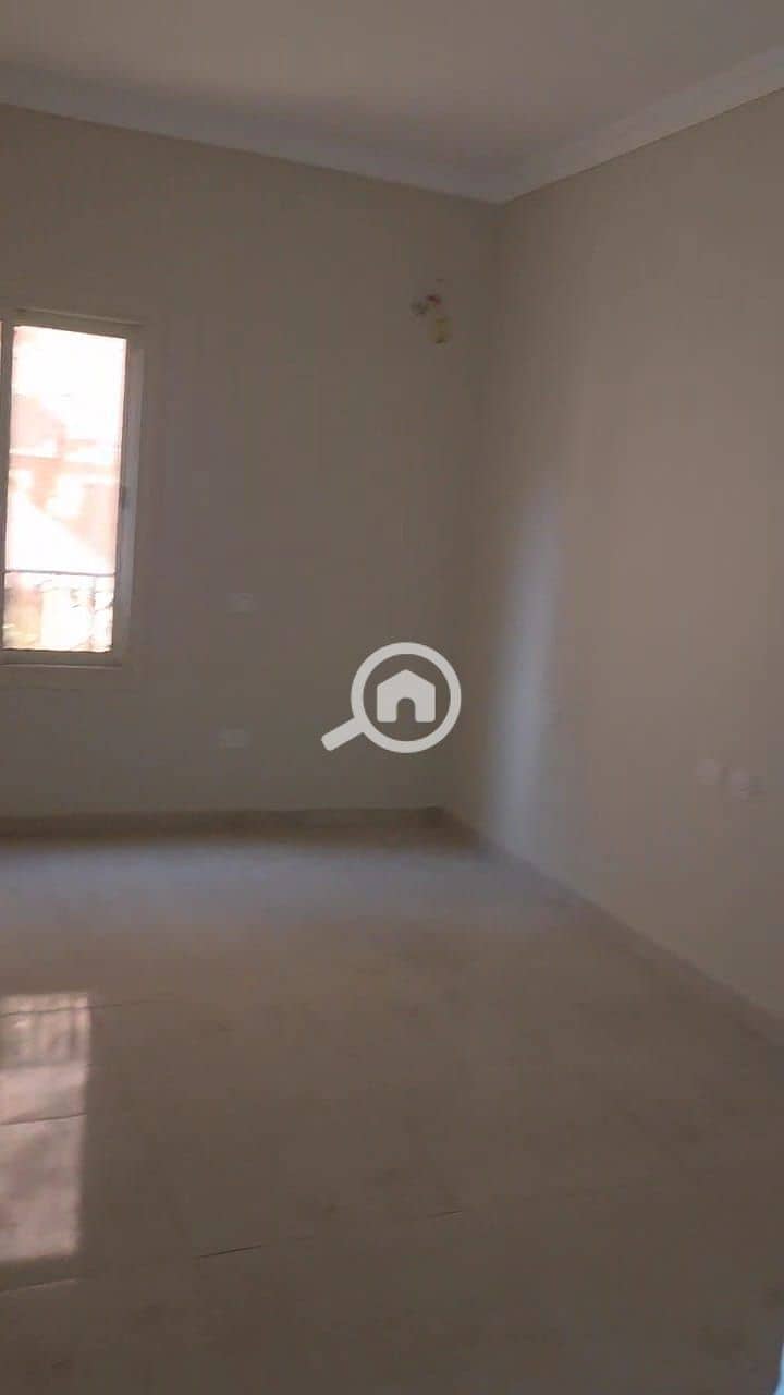 3 WhatsApp Image 2025-12-21 at 21.50. 12 (1). jpeg