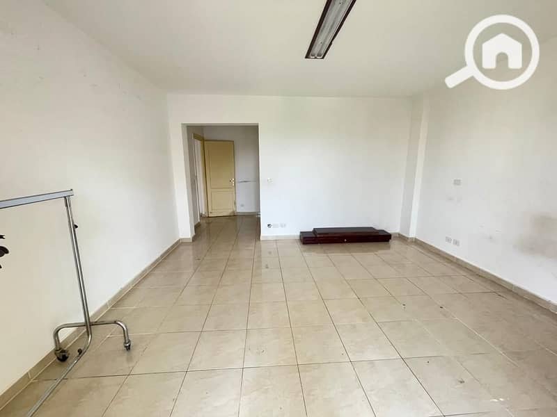 2 6c346e80-cdfa-4fd0-9761-da50cddbb0f4. jpg