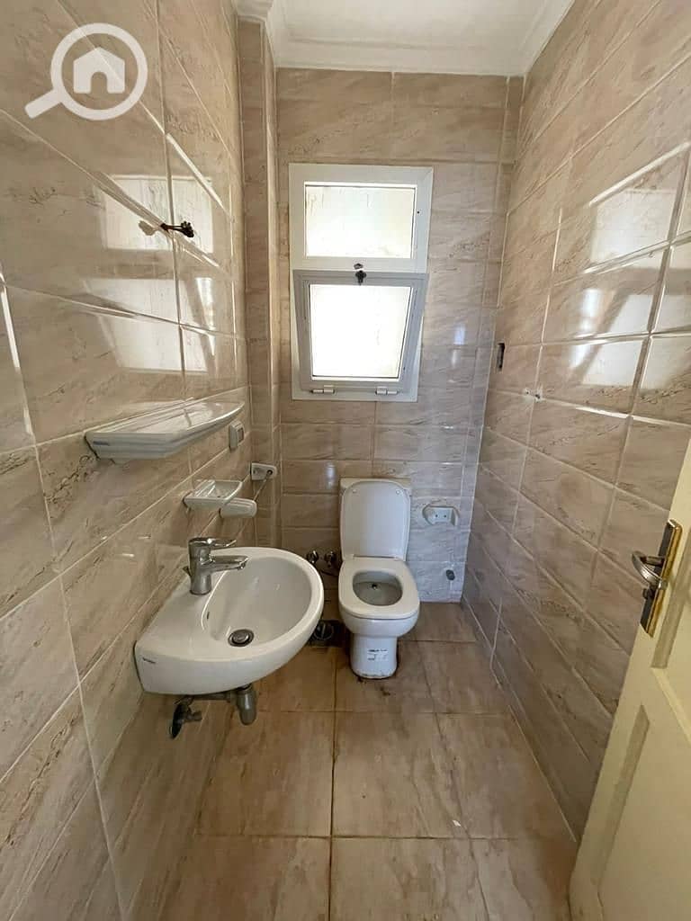 8 376c24ca-d6ef-4e07-a462-0dc0940526bf. jpg