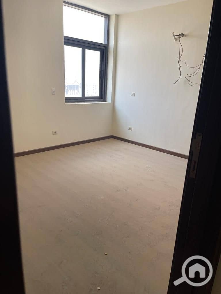 6 WhatsApp Image 2025-11-18 at 11.24. 22 AM. jpeg