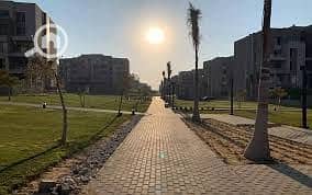 5 فيليدج ويست7. jpg