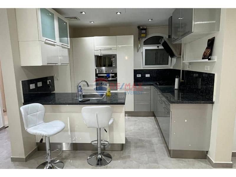 10 4c6c6d55-7915-4dbe-a295-9dd55ca9fb55. jpg