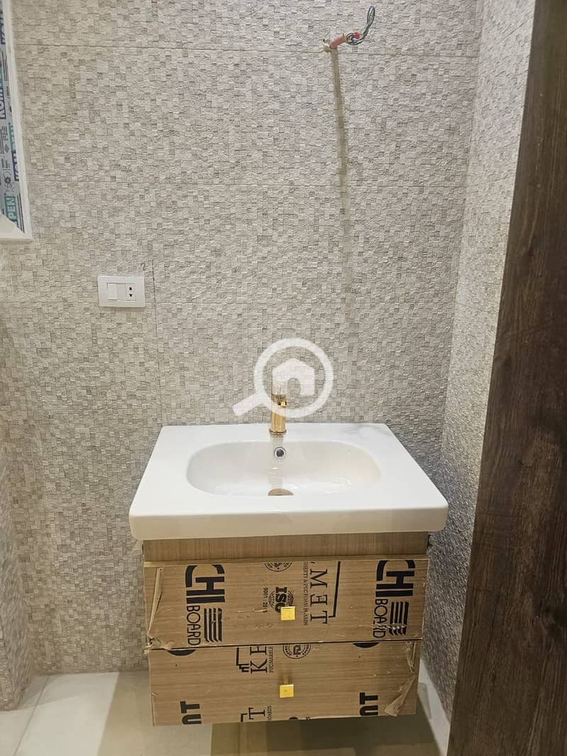 10 WhatsApp Image 2025-12-28 at 11.04. 37 PM. jpeg