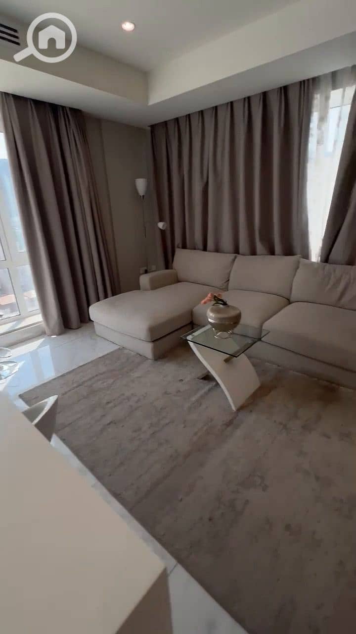 5 WhatsApp Video 2025-12-28 at 15.49. 31_067. jpg