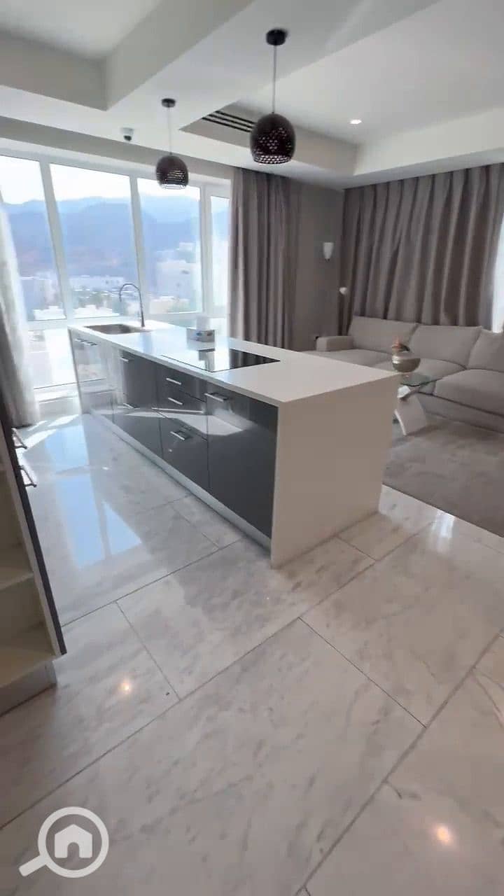 11 WhatsApp Video 2025-12-28 at 15.49. 31_023. jpg