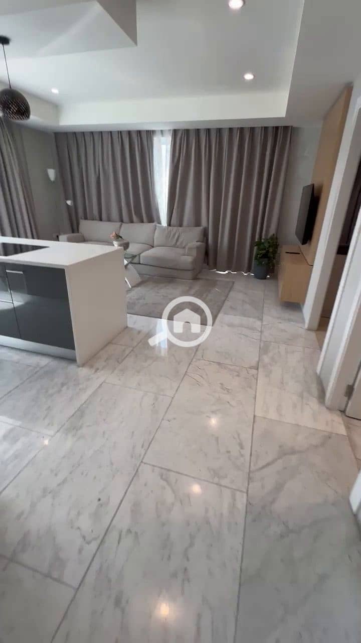 13 WhatsApp Video 2025-12-28 at 15.49. 31_010. jpg