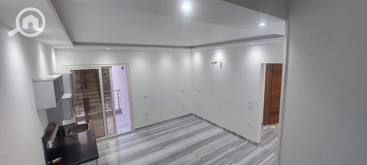 9 d7caf96c-5bbd-4b9e-8296-06911f51eb11. jpg