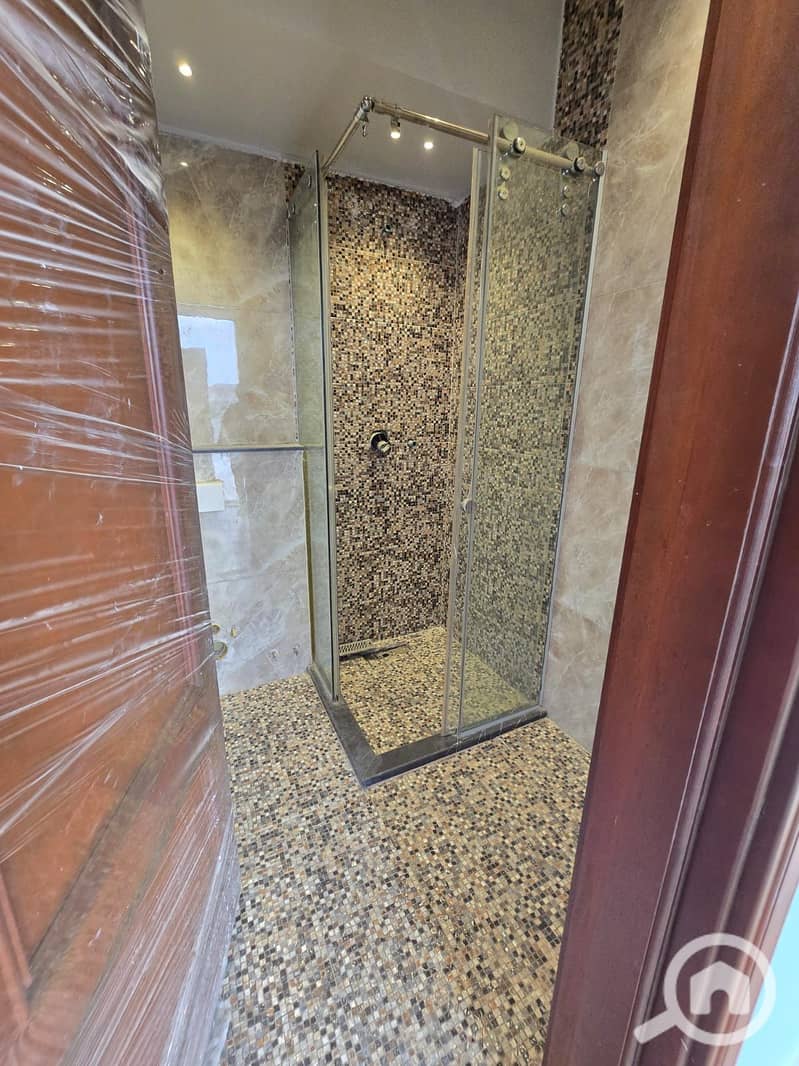 15 92487afb-e041-4d62-9d79-ae314a721461. jpeg